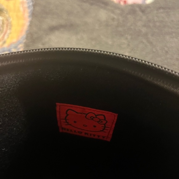 Hello Kitty Laptop Case - Picture 5 of 5
